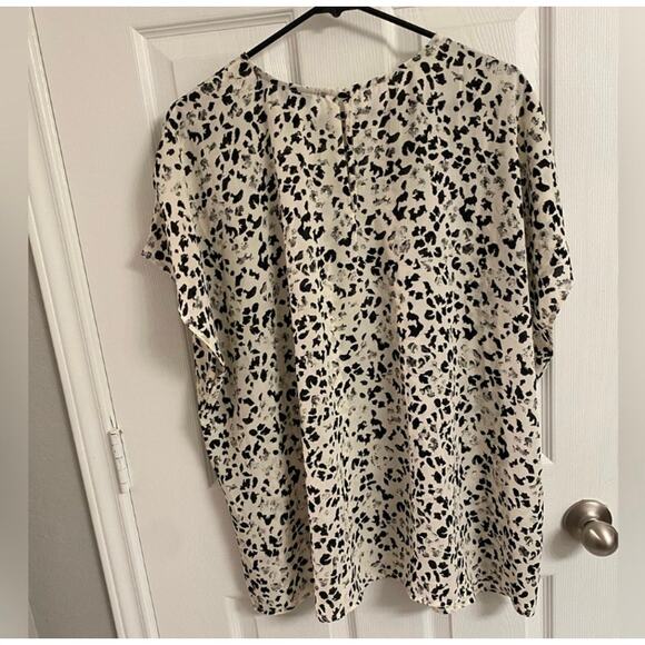 Halogen Cap Sleeve Black Gray Printed Blouse Plus Size 3X Office Casual - Picture 4 of 5